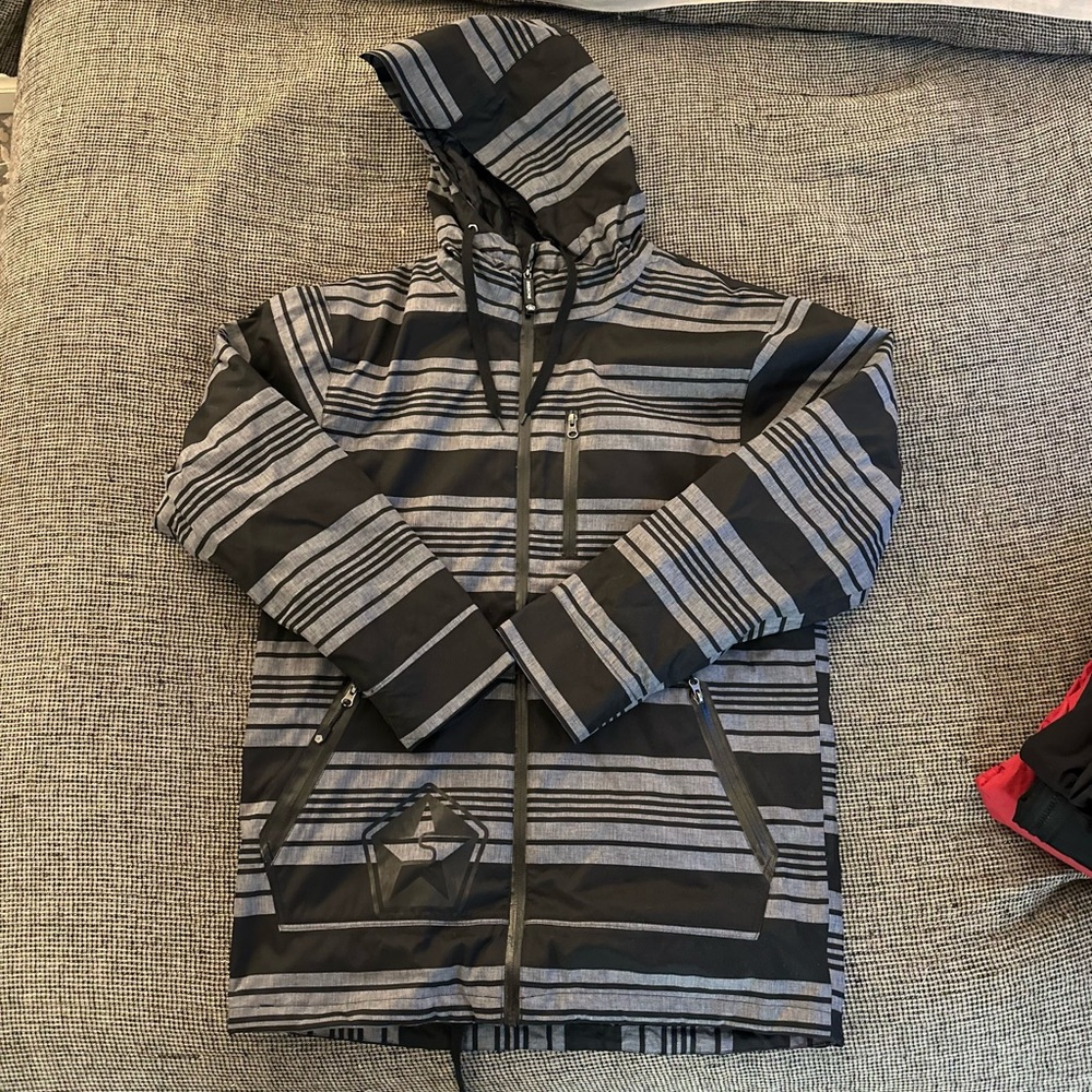 SESSIONS men’s snowboarding jacket. Brand new worn once.